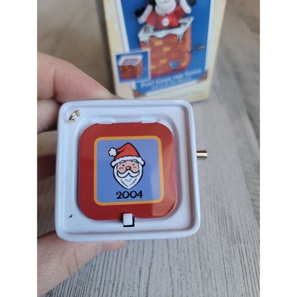 Hallmark 2004 pop! goes the Santa ornament Xmas - Picture 8 of 8